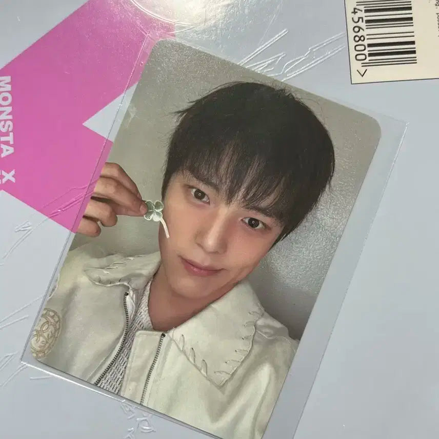 몬스타엑스 민혁 포카 판매합니다