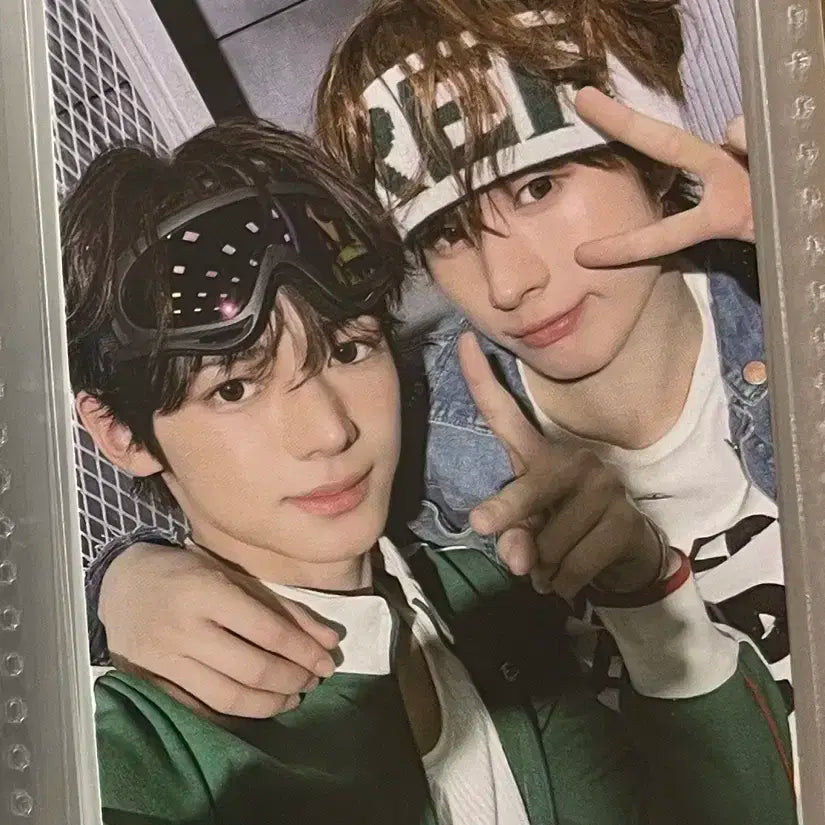 투어스 유닛 포카