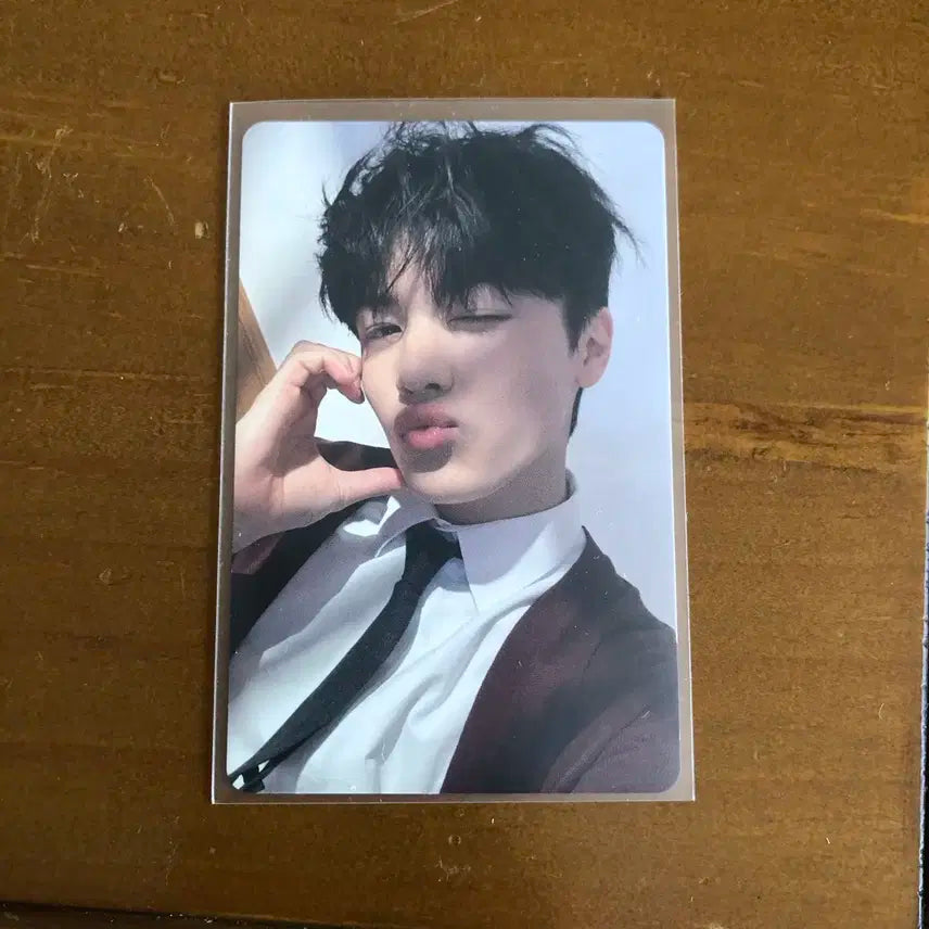 앤팀 마키 howling : we 유니버셜 미공포 특전 포카 양도