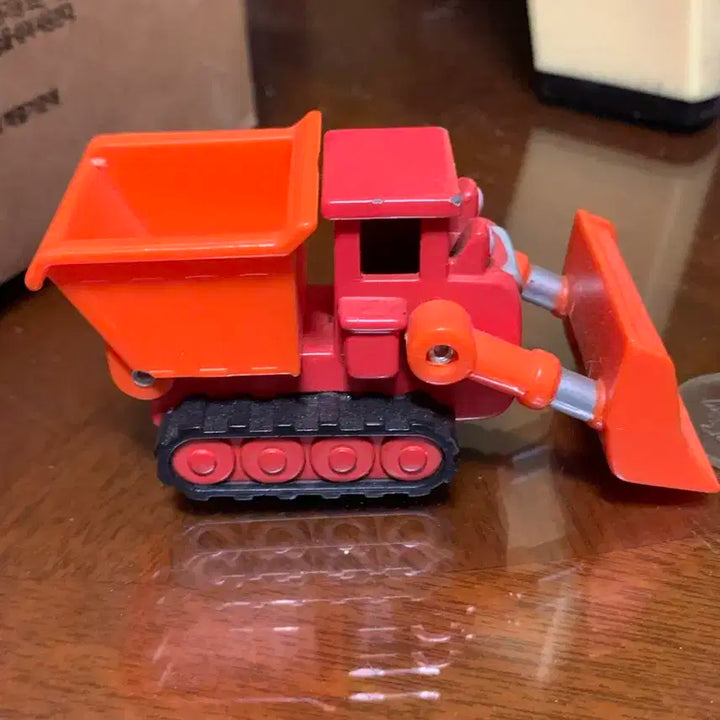 불도저 피규어