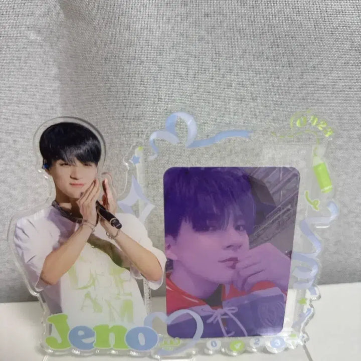 제노 아크릴 포토카드 전시대