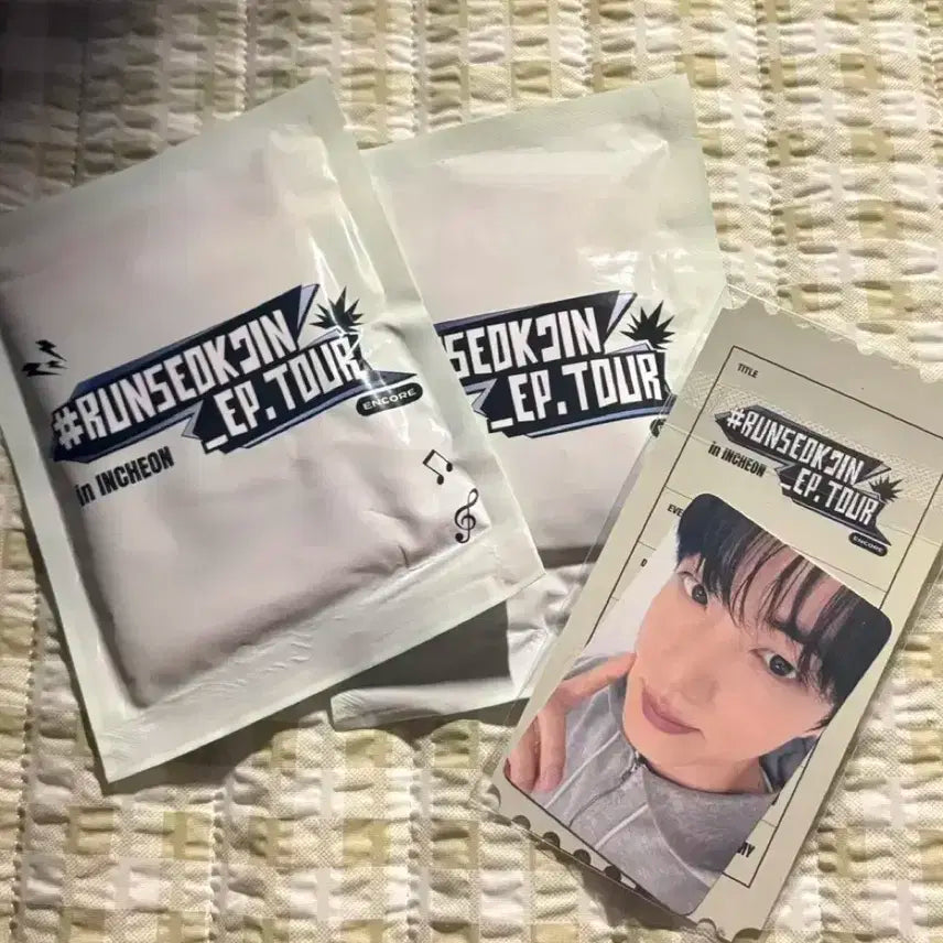(미개봉) 런석진 인천 콘서트 DAY1 아미존 / 포토카드+핫팩 2개