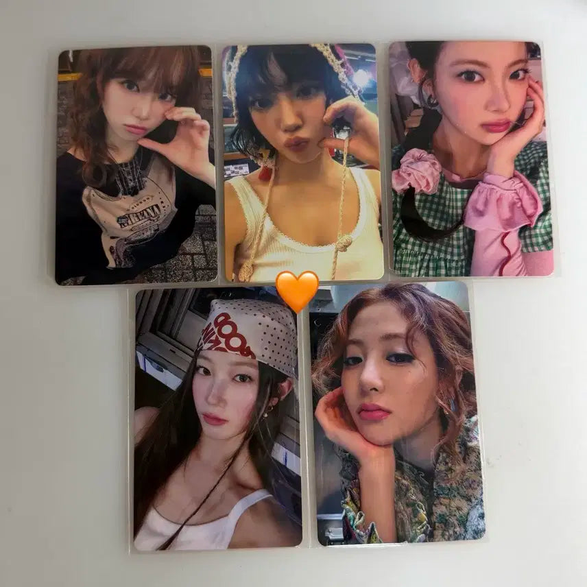 르세라핌 맘스터치 포카 세트 미개봉 채원 사쿠라 은채 윤진 카즈하