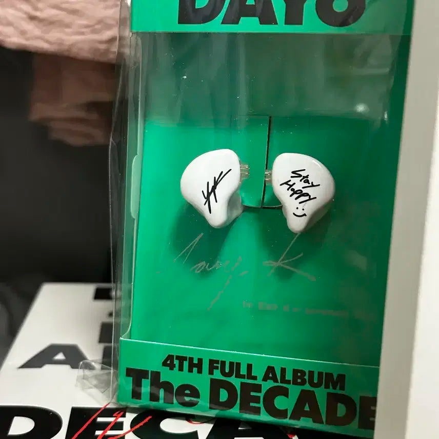 DAY6 The Decade 인이어반 영케이