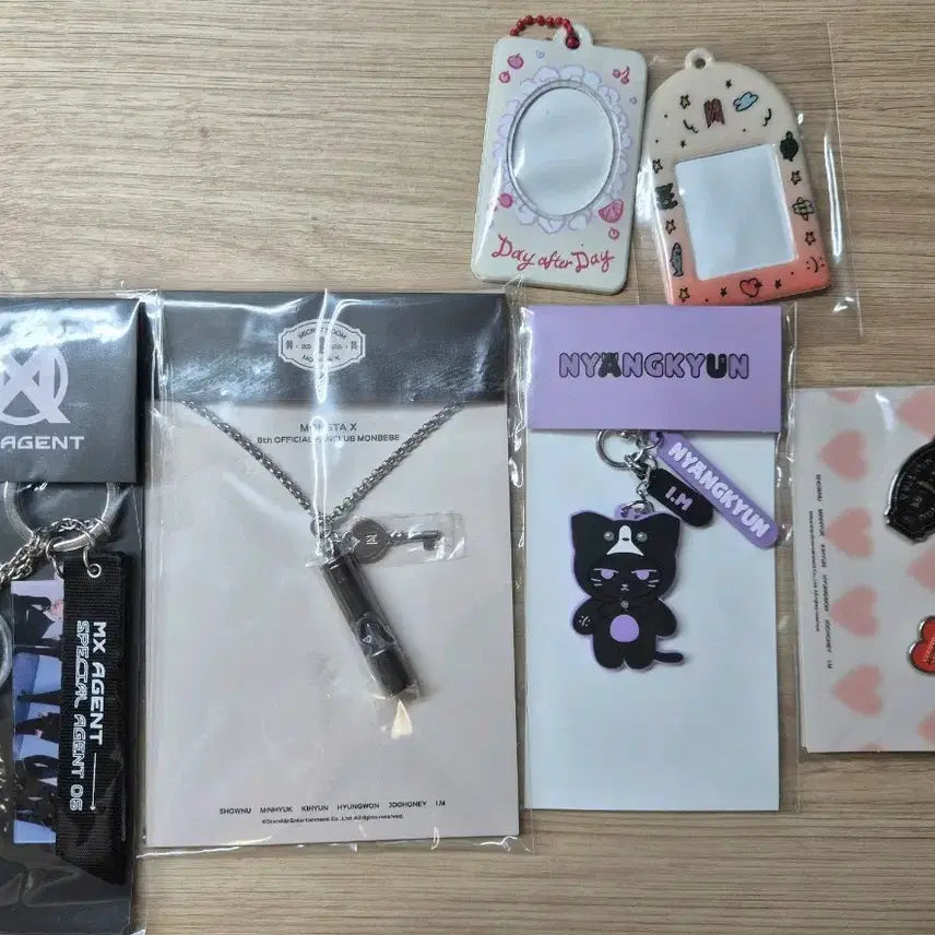 몬엑 굿즈 일괄판매합니다