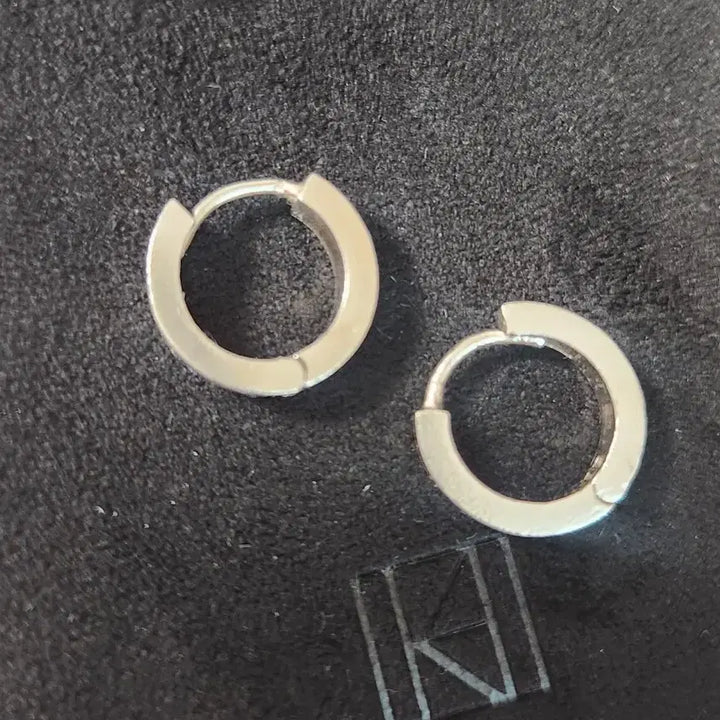 몬스타엑스 몬엑 11월을 담은 순간 기현 귀걸이