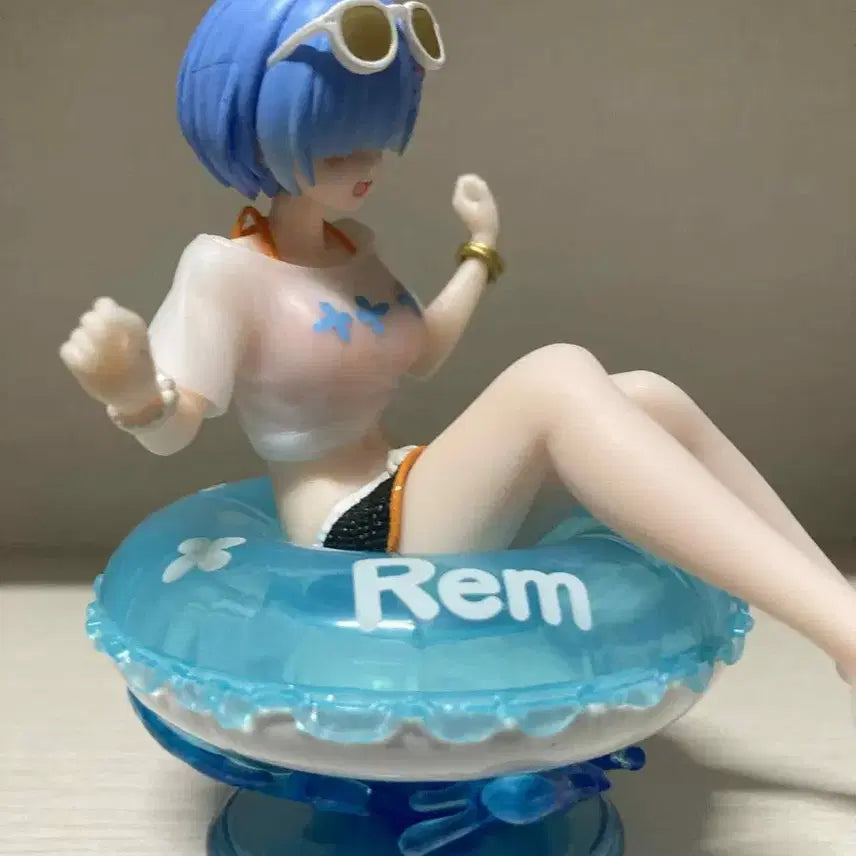 리제로 렘 피규어 세트