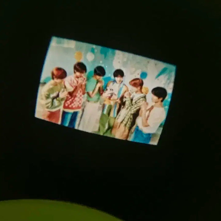 엔시티 위시 메가커피 MD 빔 카메라 키링