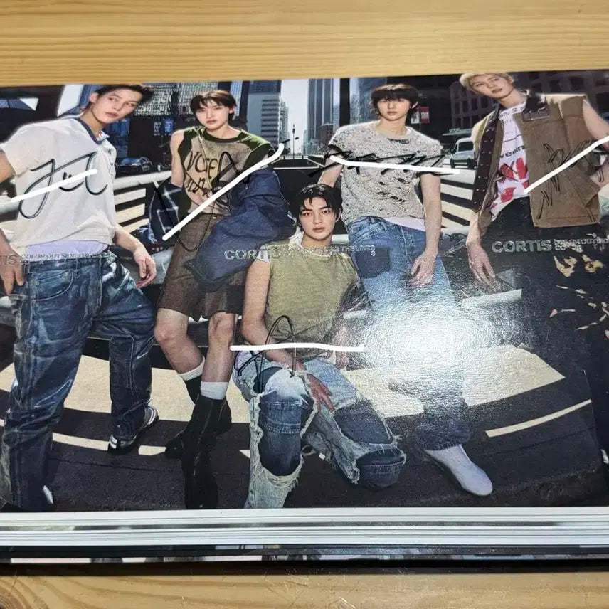 코르티스 싸인 앨범