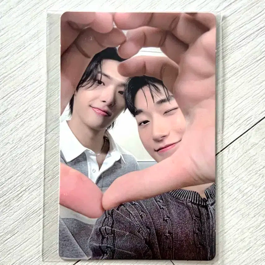 에이티즈 8ROOM 7주년 팝업 럭키드로우