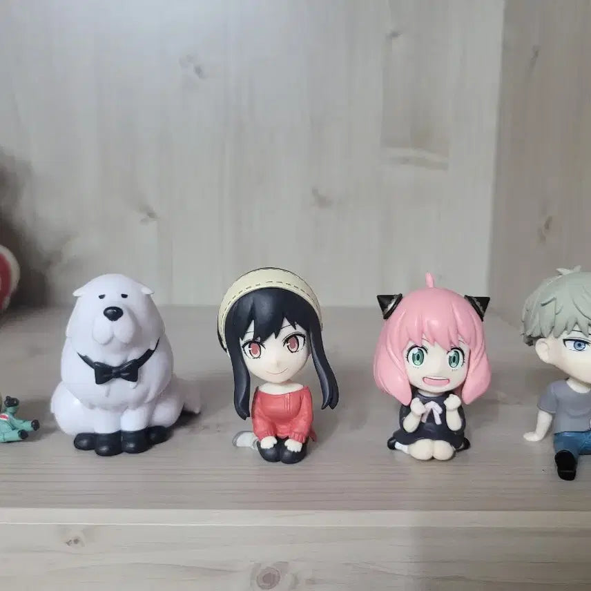 스파이패밀리 피규어 팝니다