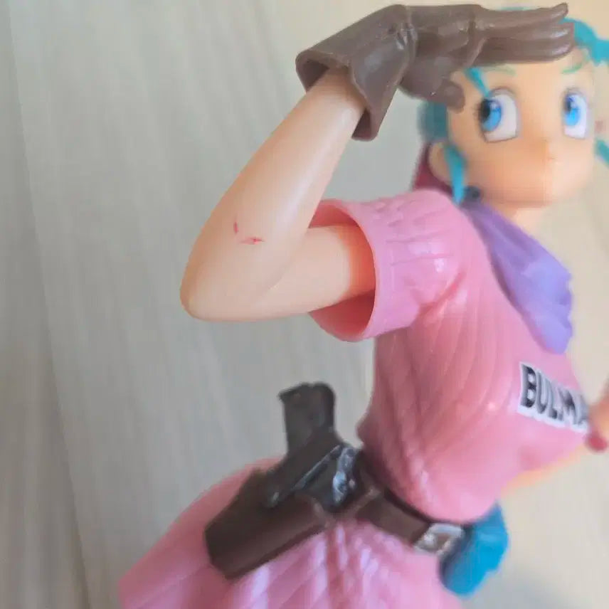 드래곤볼 부르마 피규어