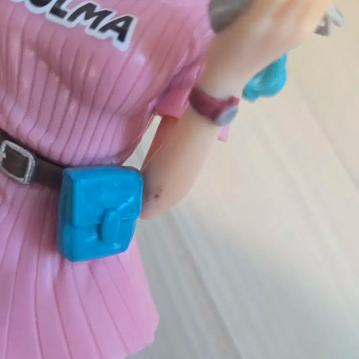 드래곤볼 부르마 피규어