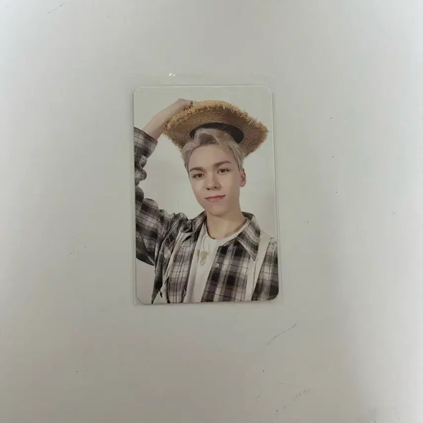 세븐틴 버논 포카 팝니다