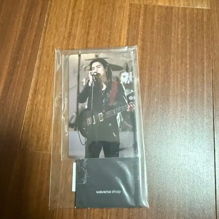 방탄 BTS 슈가 로드 투 디데이 다큐 위버스 특전 포카