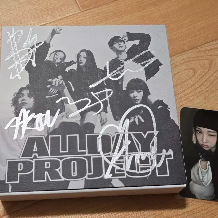 올데이프로젝트 엠웨이브 싸인앨범 영서