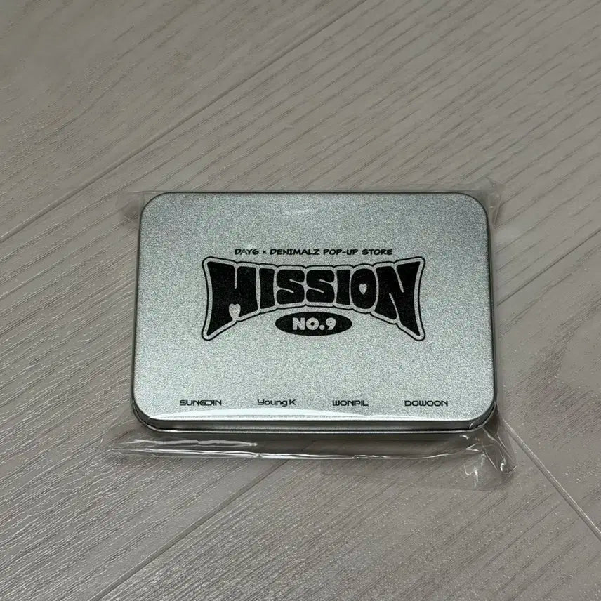 데이식스 팝업 틴케이스 폴라로이드 세트