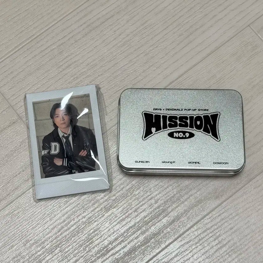 데이식스 팝업 틴케이스 폴라로이드 세트