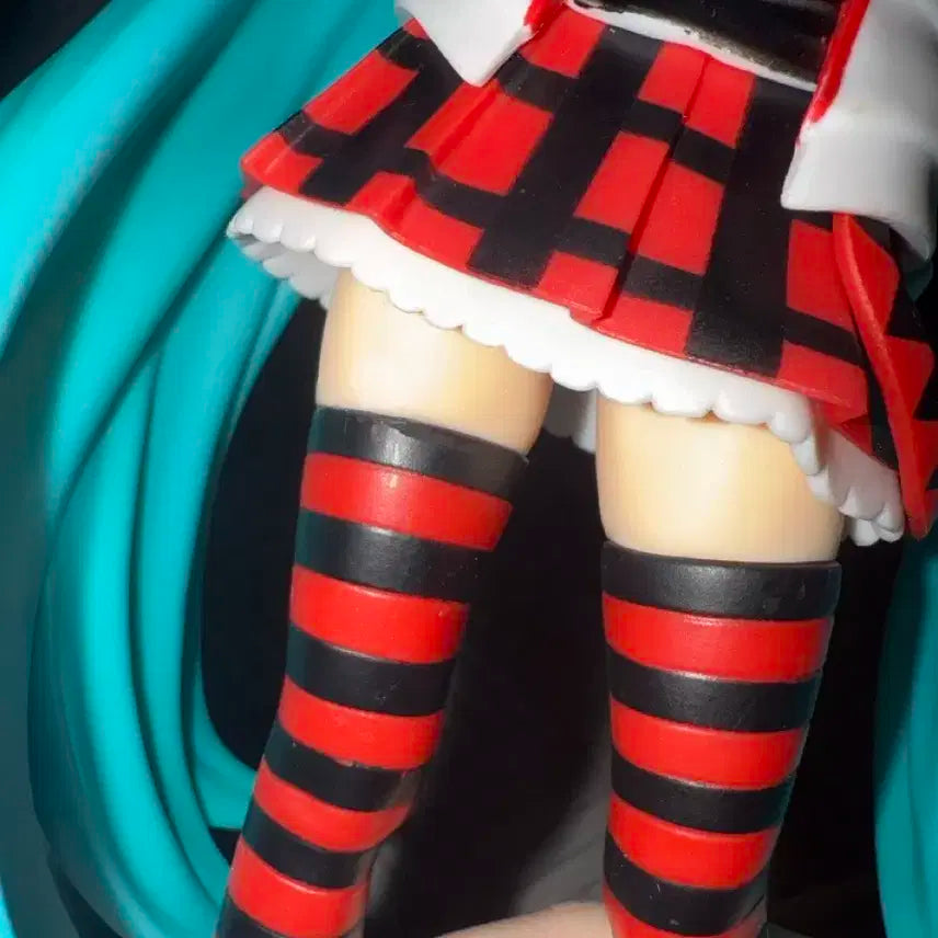 네추럴 프로젝트 디바 안경 미쿠 피규어