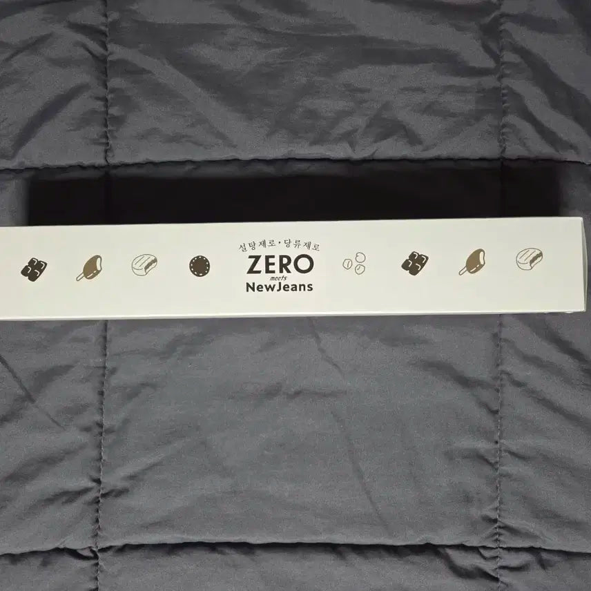 뉴진스 롯데 제로 브로마이드 포스터 (미개봉)