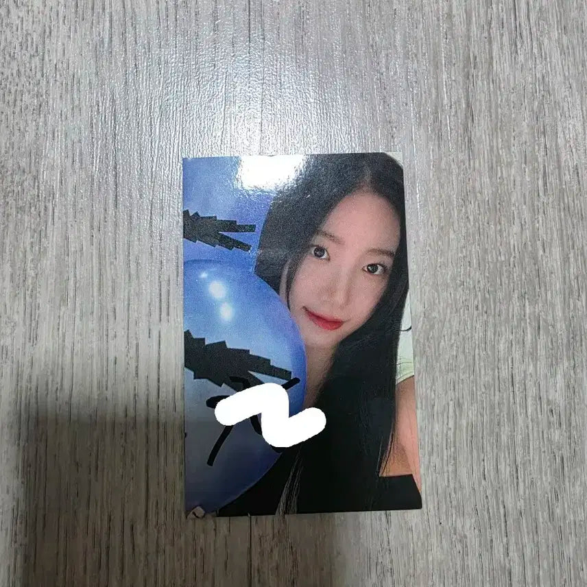 르세라핌 카즈하 언포기븐 공방 싸인 포카