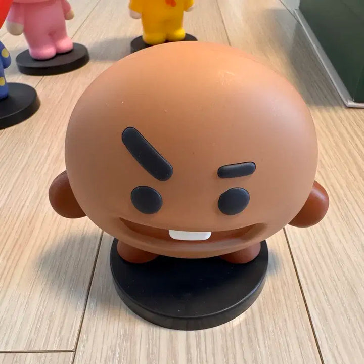 BT21 스탠딩 피규어