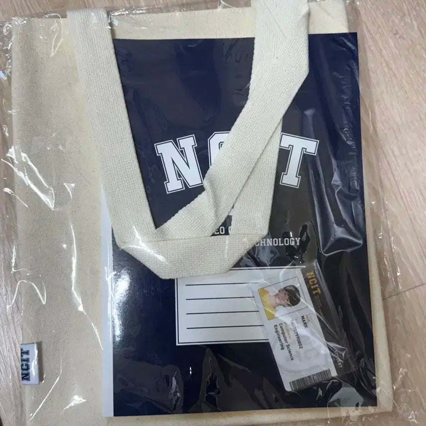 엔시티 NCT 127 NCIT 캠퍼스 세트 에코백 노트 ID카드 마크