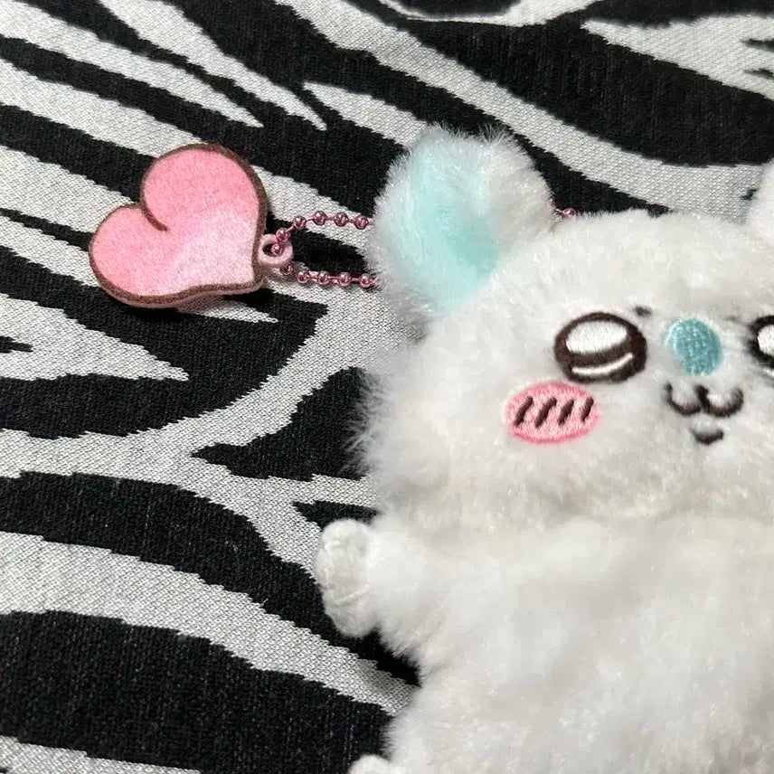 치이카와 먼작귀 날아오르는 모몽가