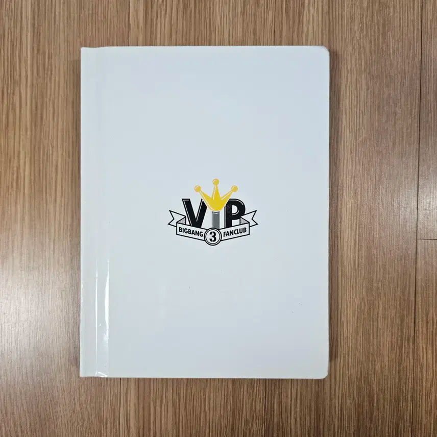 빅뱅 VIP 공식 3기 다이어리 + 미공개 사진 있음