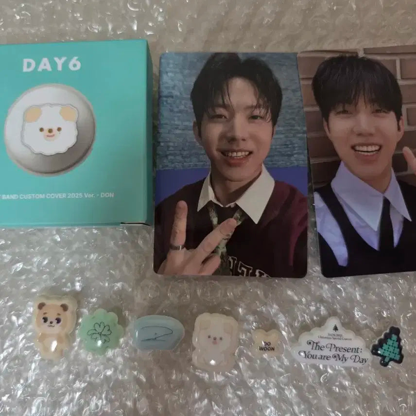 데이식스 데니멀즈 마데워치 커스텀 커버 돈