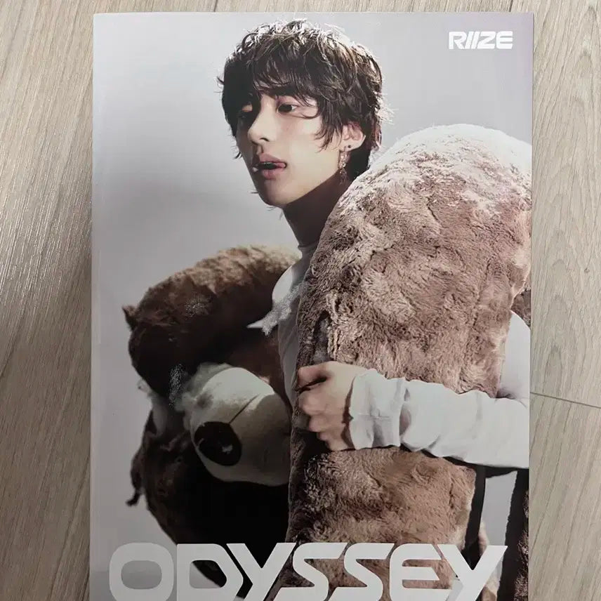 라이즈 오디세이 포토북 앤톤