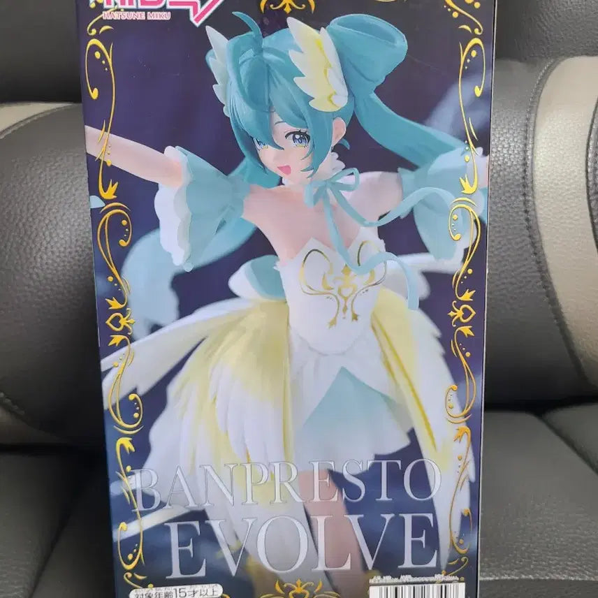 반프레스토 하츠네 미쿠 백조의호수 피규어