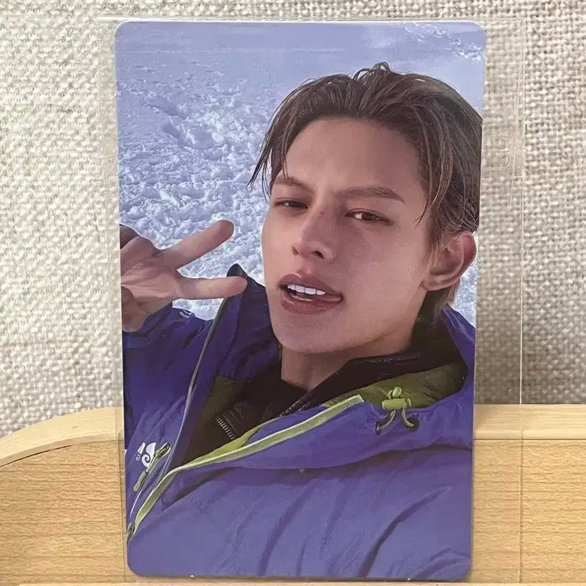 코르티스 제임스 위버스 2차 럭드 양도