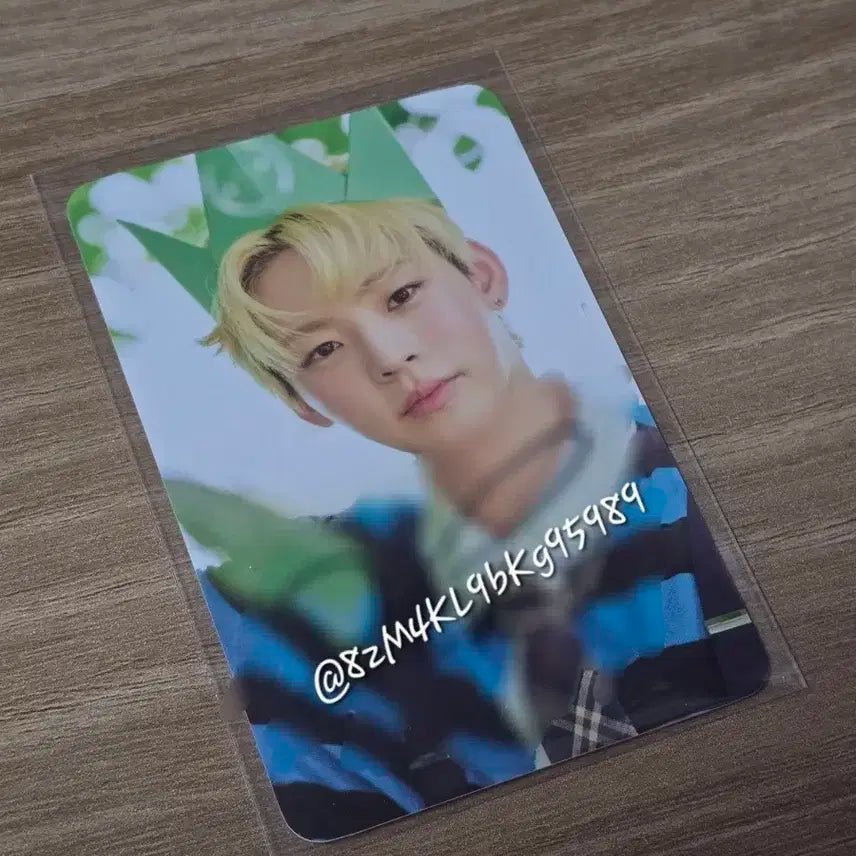 온앤오프 효진 시즌그리팅 싸인 포카 양도