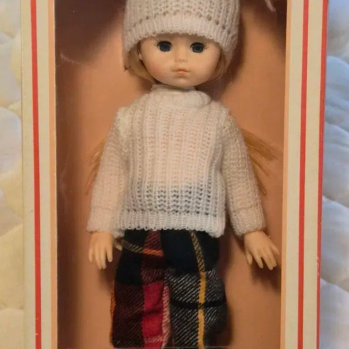 보그지니돌 Ginny 빈티지 인형 니트버전