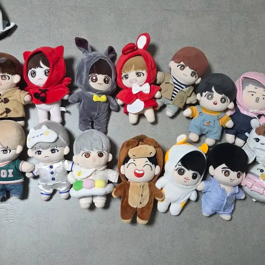 BTS 방탄 인형+옷 일괄 판매