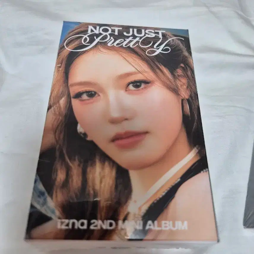 이즈나 미니2집 Not Just Pretty nfc버전 세비