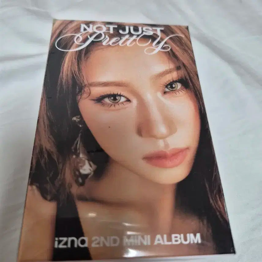 이즈나 2nd 미니앨범 Not Just Pretty nfc버전 최정은