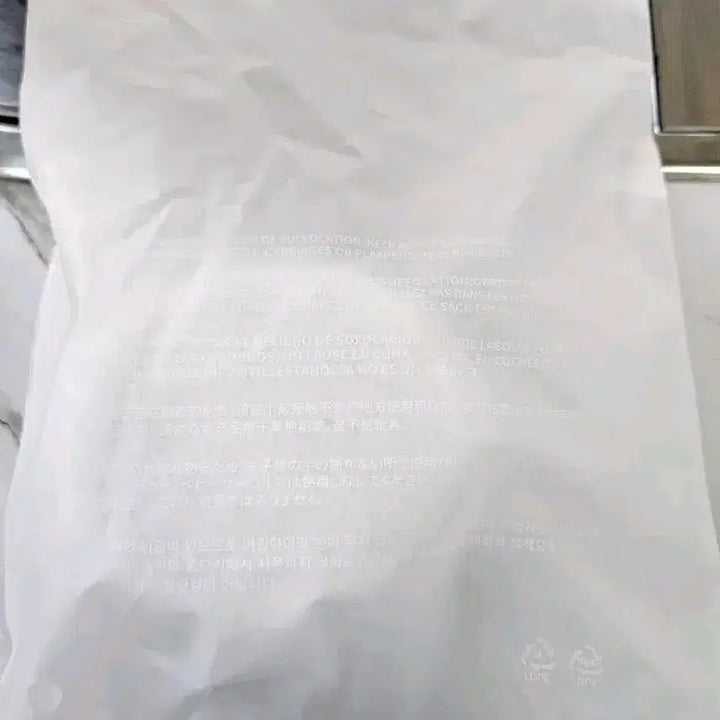 새상품) 투바투 뿔투바 밤긋이 동전 지갑 판매합니다