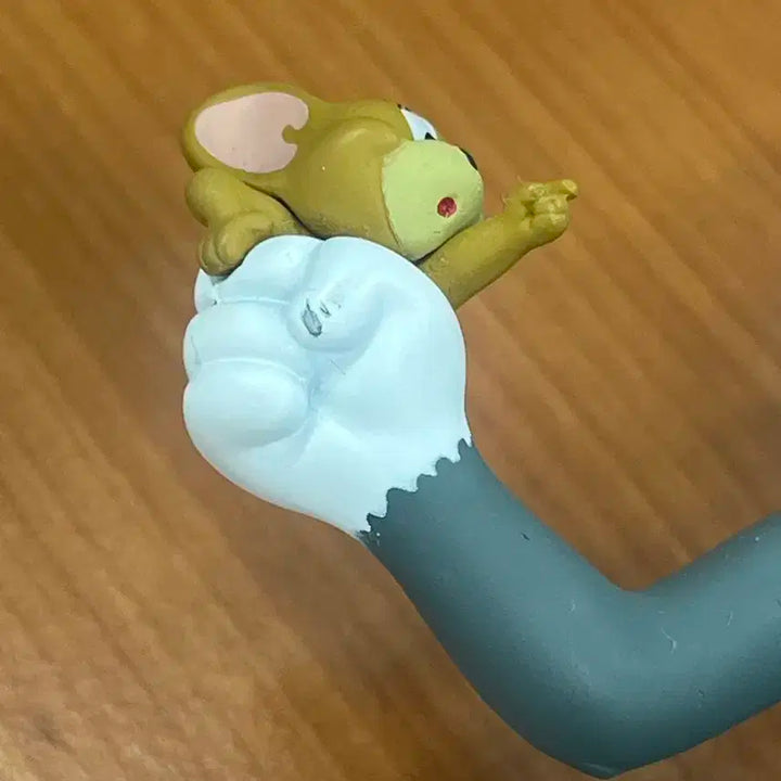 톰과제리 피규어