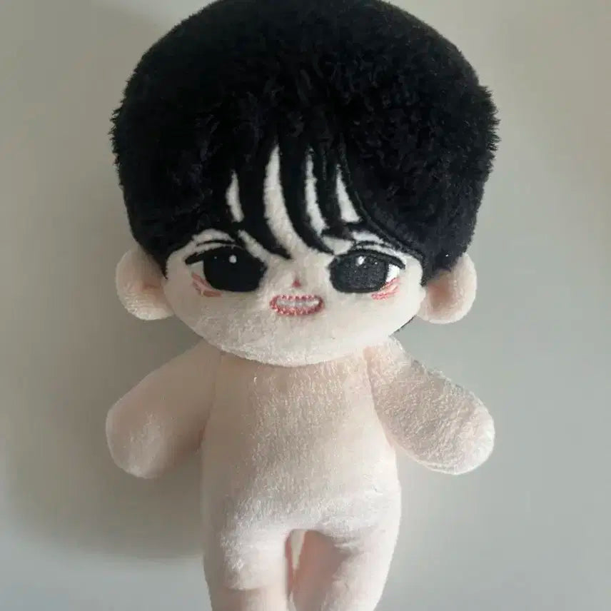 유둥이 한유진 인형 둥둥베이스원 인형 판매합니다