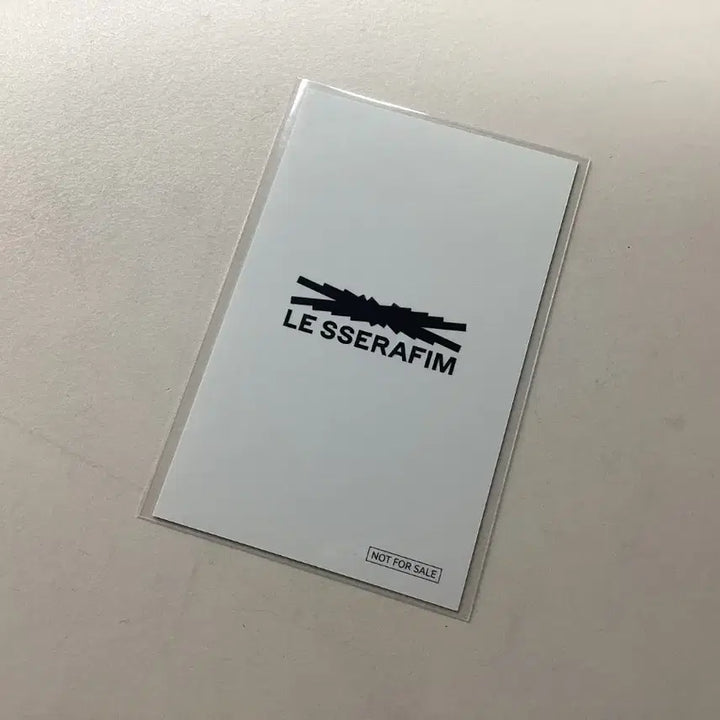 르세라핌 피어리스 재팬 유니버셜 럭키드로우 김채원 판매 양도