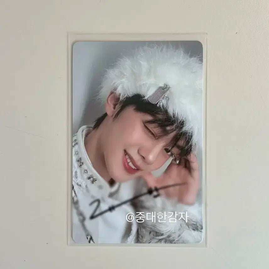 제로베이스원 김규빈 친필 싸인 포토카드