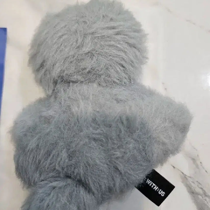 새상품) 투어스 먼지 투냥이 키링 판매합니다