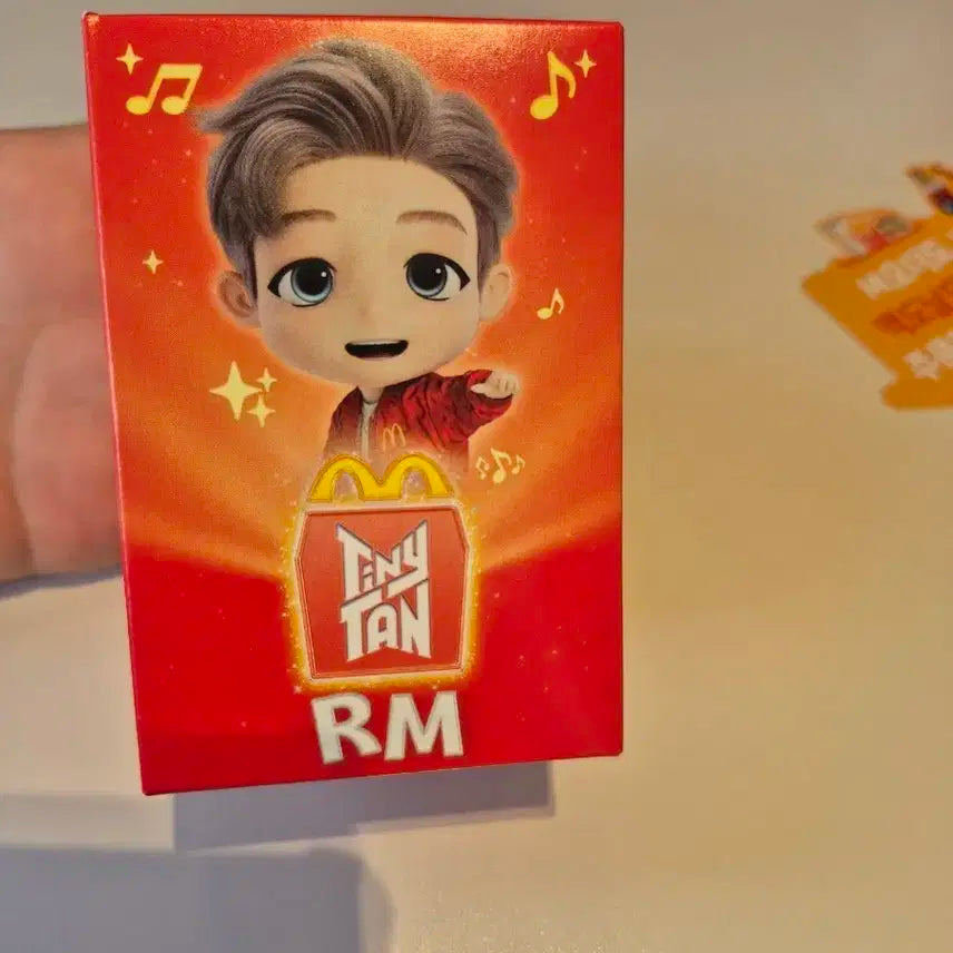 맥도날드 해피밀 타이니탄 RM 피규어 bts