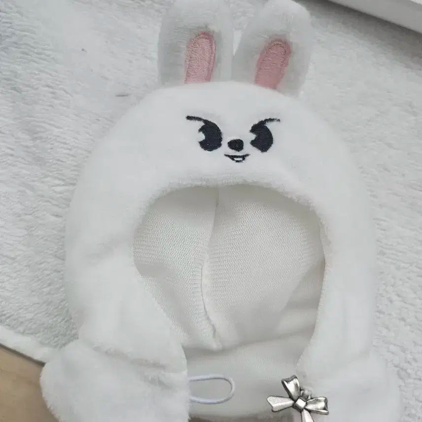 스트레이키즈 리노 리빗 10cm 옷 양도