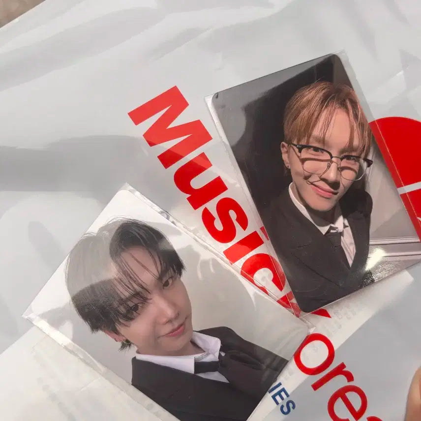 현물 즉시배송) 보넥도 뮤직코리아 럭드 앨범 포함