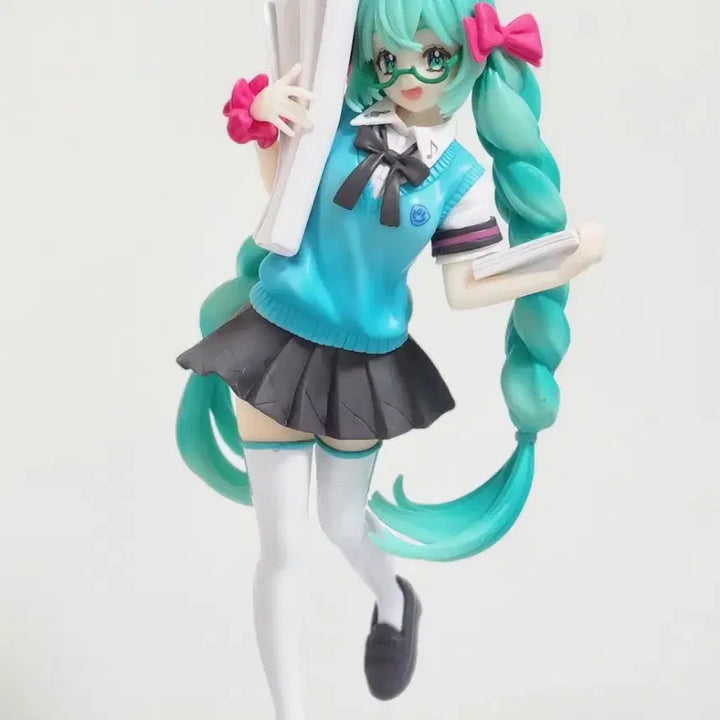 세가 루미나스타 - 하츠네 미쿠 16주년 부타 안경 피규어