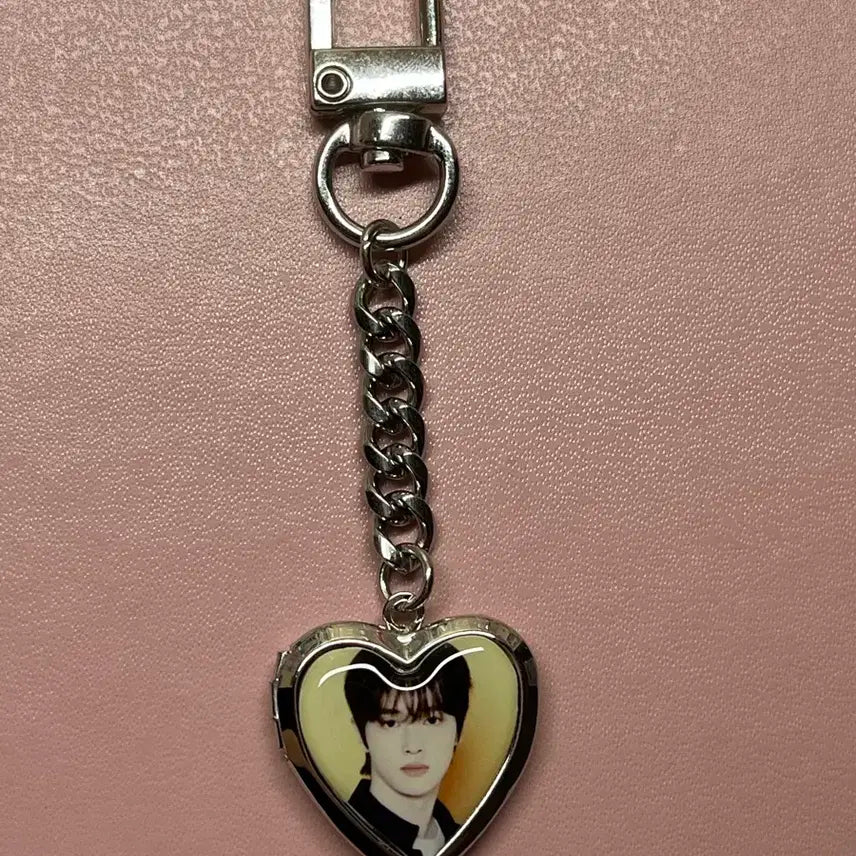 라이즈 허그 거울 키링 성찬