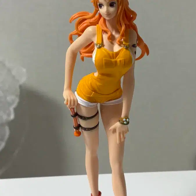 원피스 나미 옐로우 롬퍼 피규어 (박스 x)